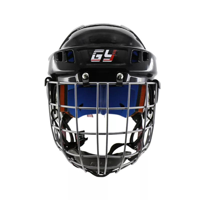 Casco de jugador de hockey sobre patines